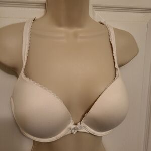 Victoria's Secret White Lace Accent Bra